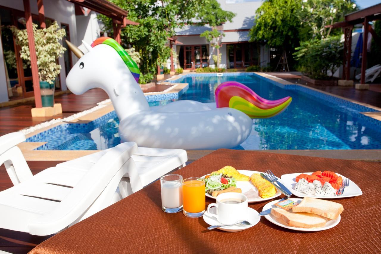 Ardea Pool Amphawa