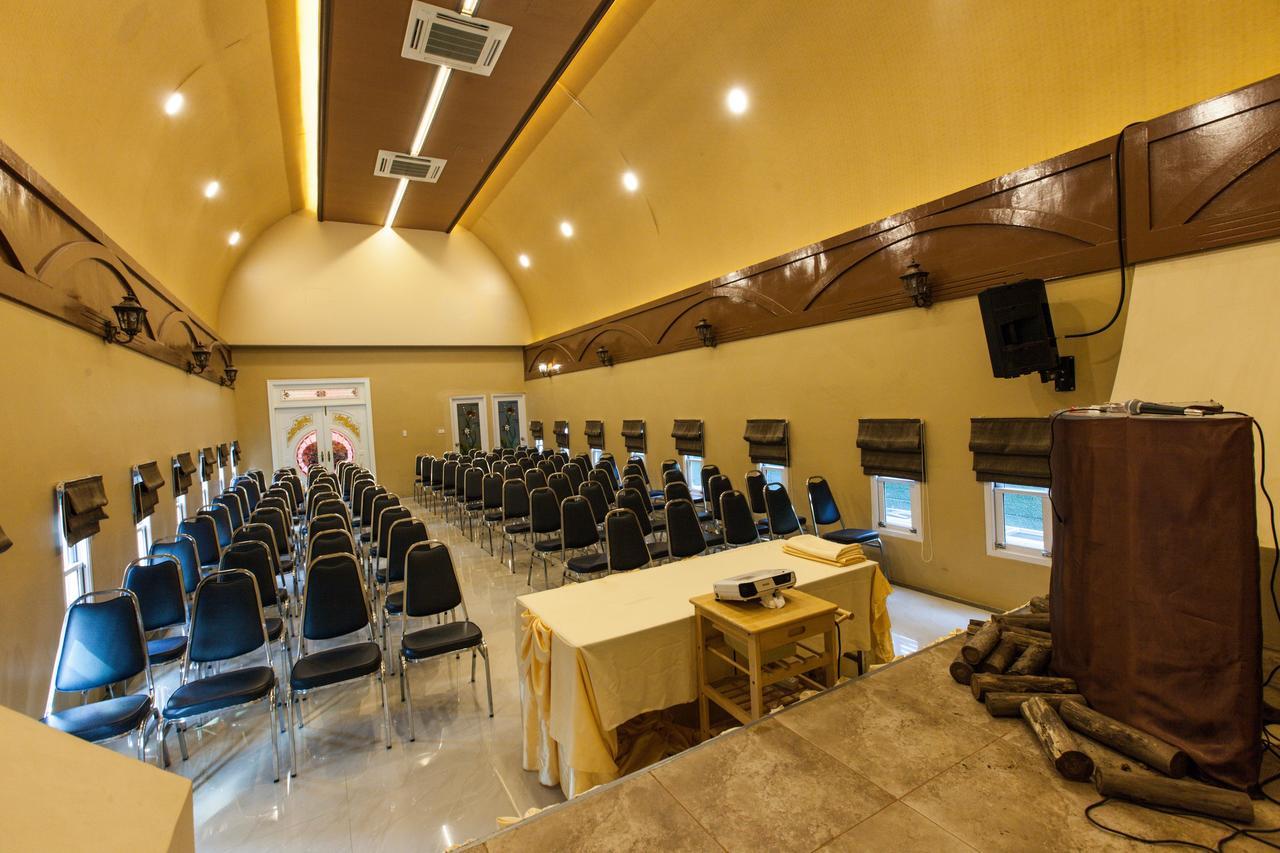The Train Holiday park Jomtien Beach