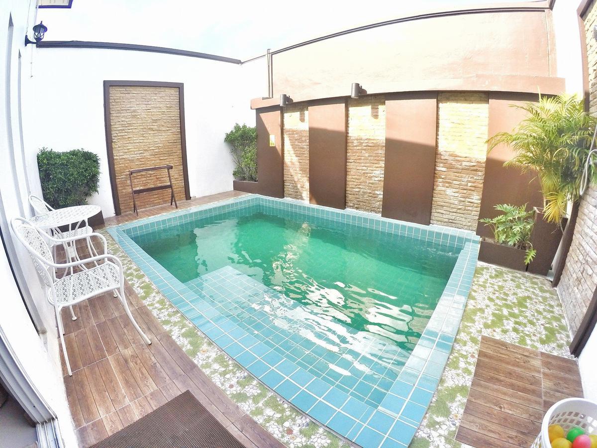 Resort The Vista Pool
