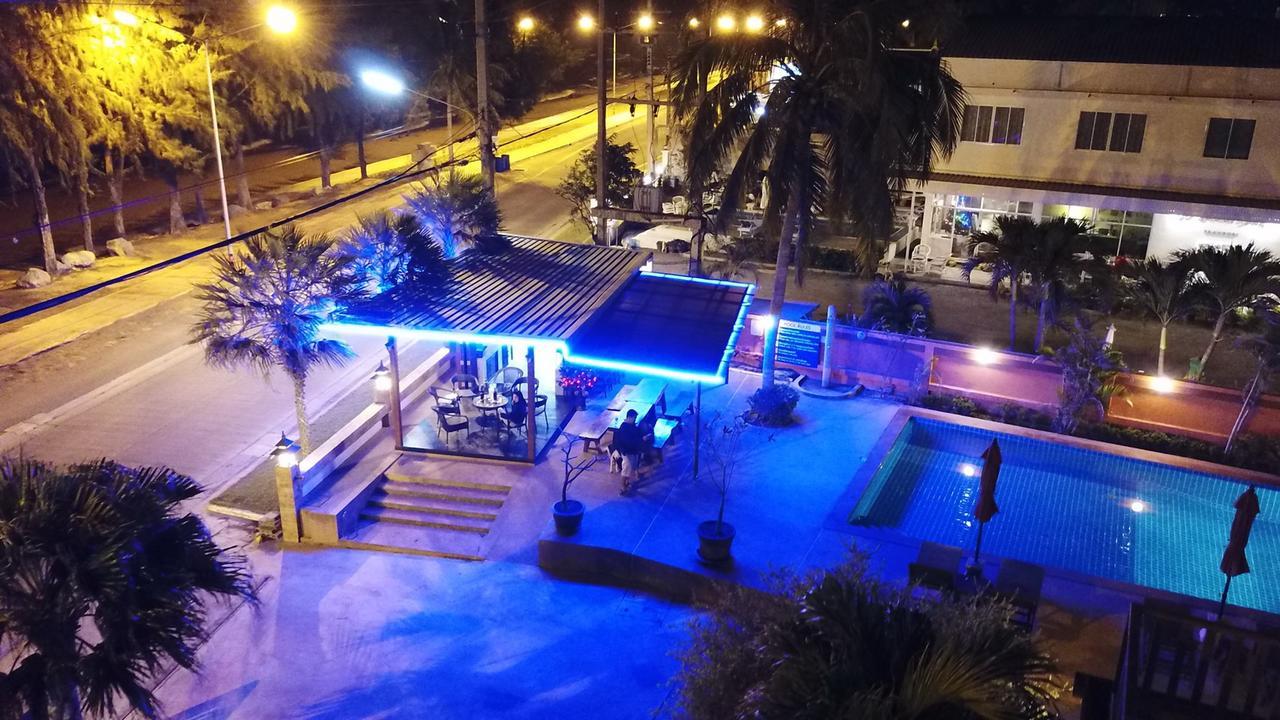 Palm Resort
