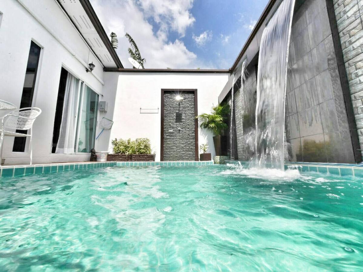 The Vista Pool Resort