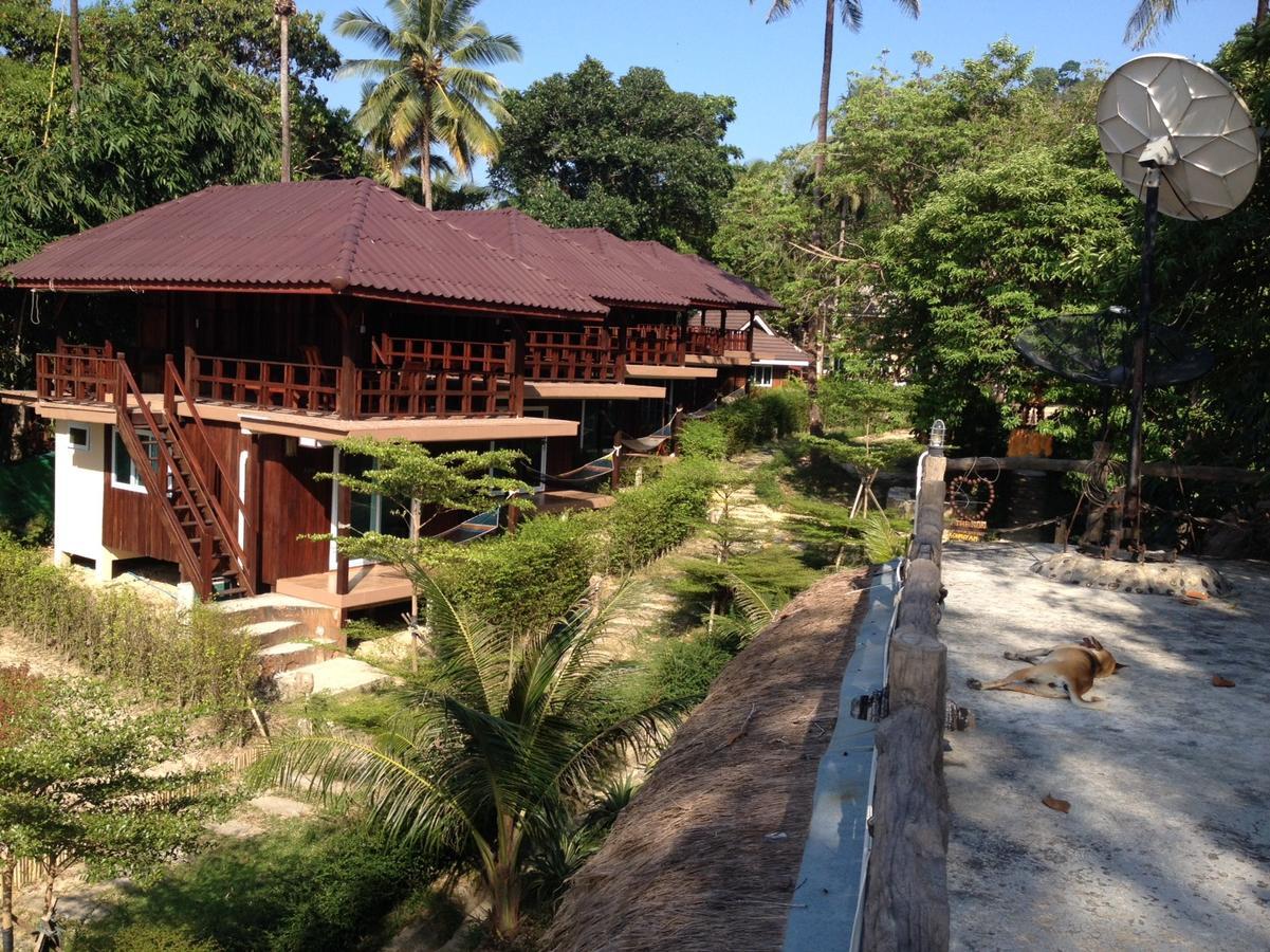 The Sun And Restaurant Resort