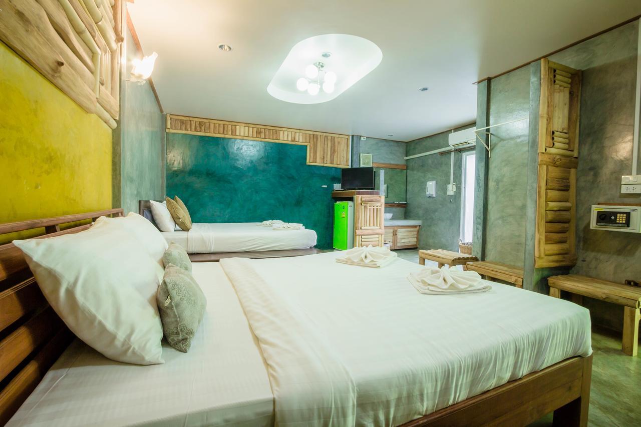 The Riverpool And 2* Kanchanaburi