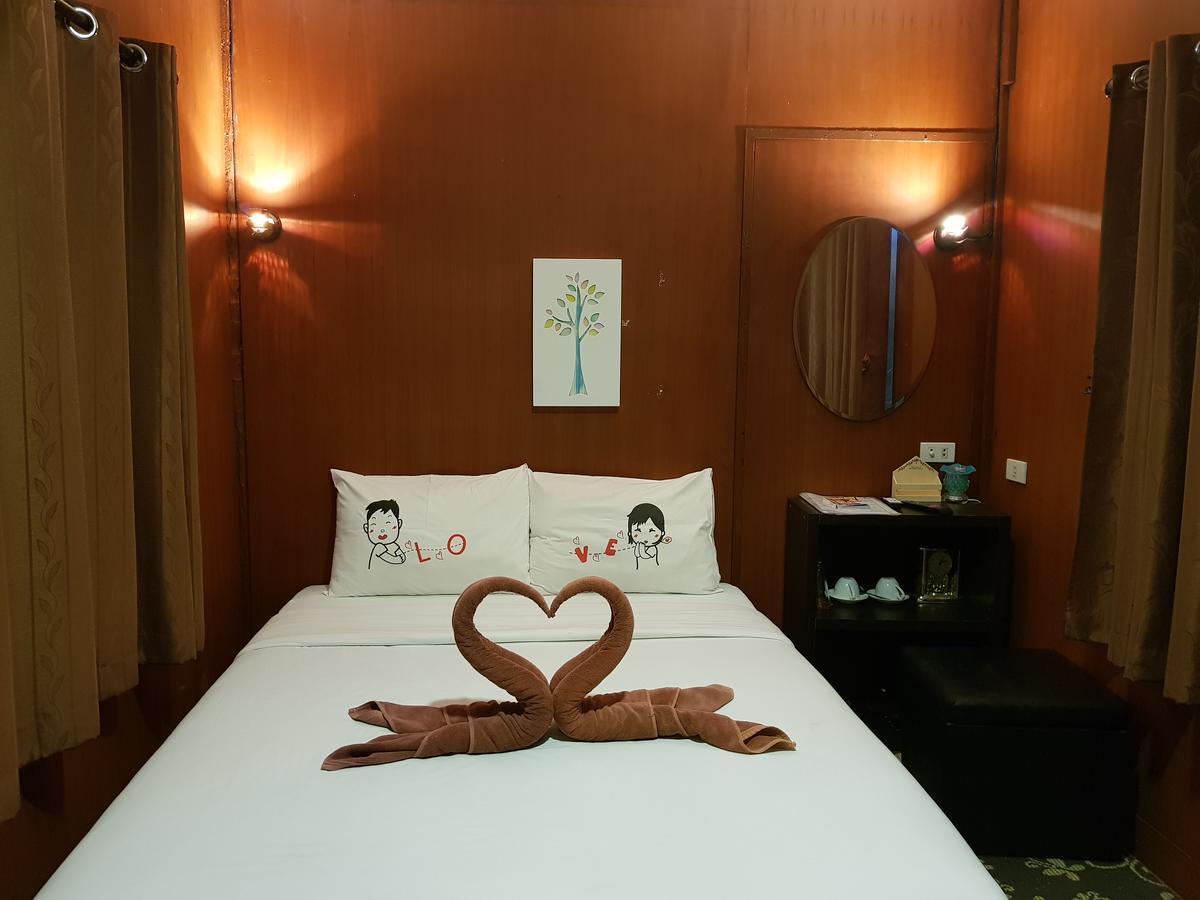 L.j.guesthouse 2*