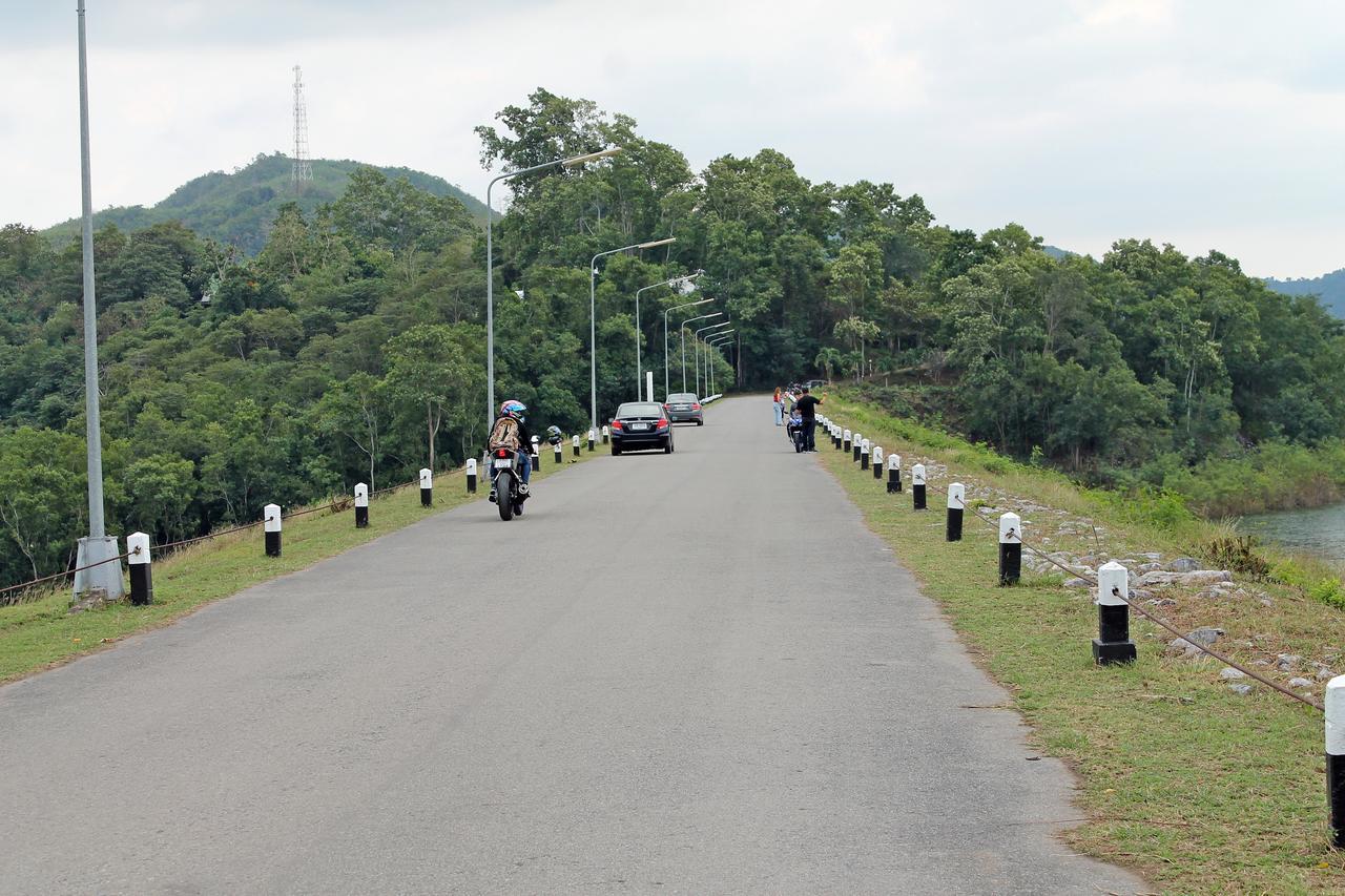 Kaengkachan Hill Homestay Ban Song Phi Nong (Petchaburi)