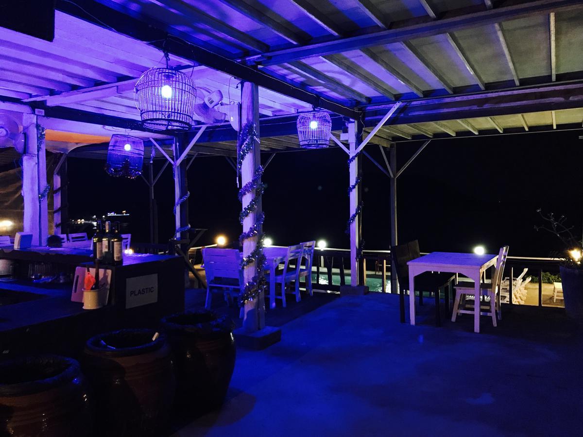 The Fifth Element - Full Moon Viewpoint Resort