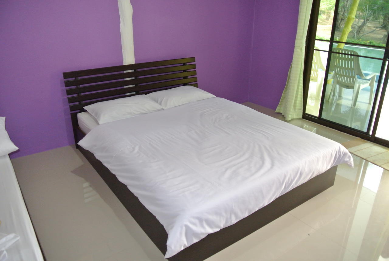 Resort Baanraisooksangchan Kaeng Krachan