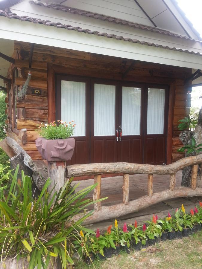 Eden Hill Khao Yai 3*