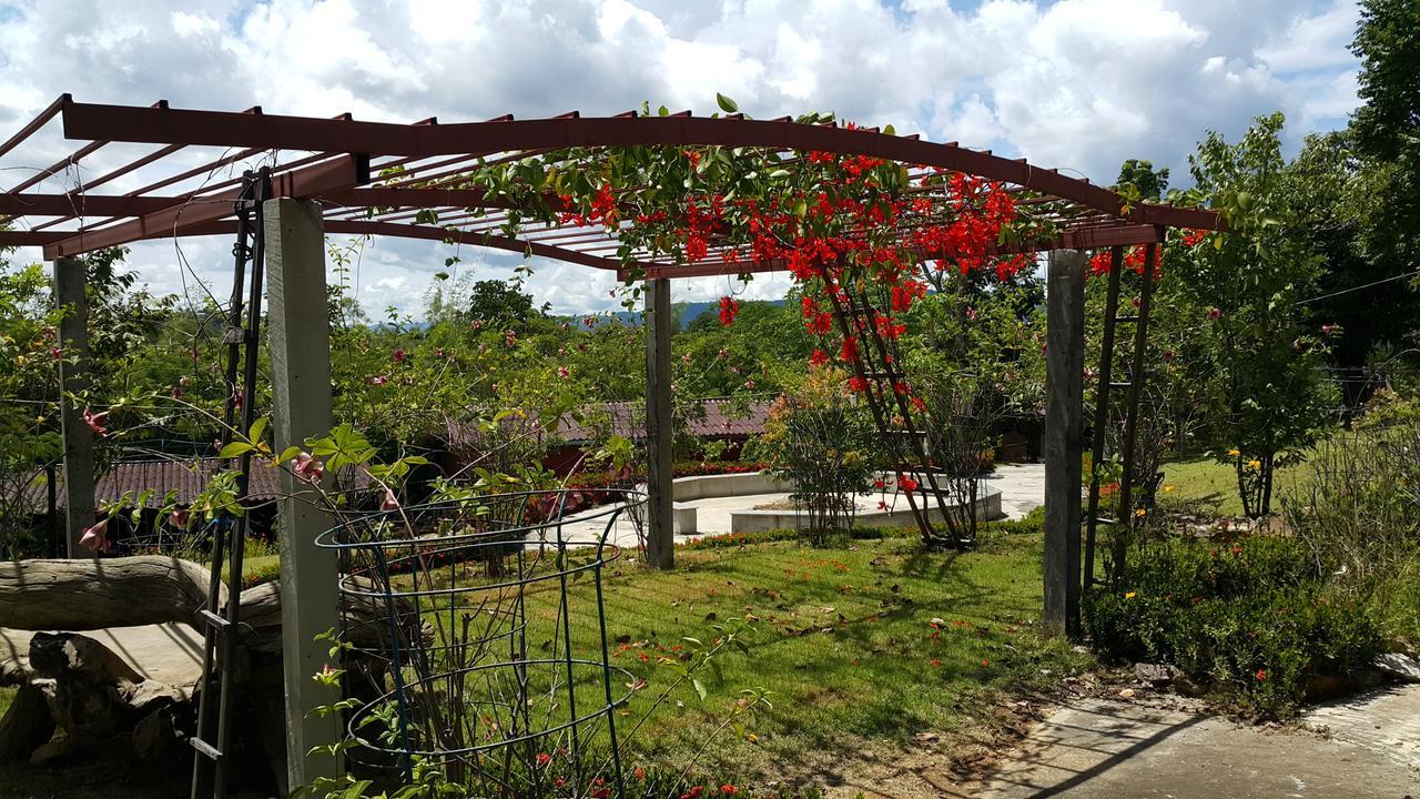 Eden Hill Khao Yai Resort 3*