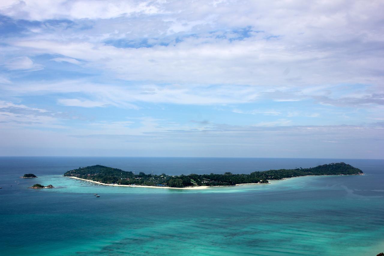 Adang Sea Divers & Eco Lodge *
