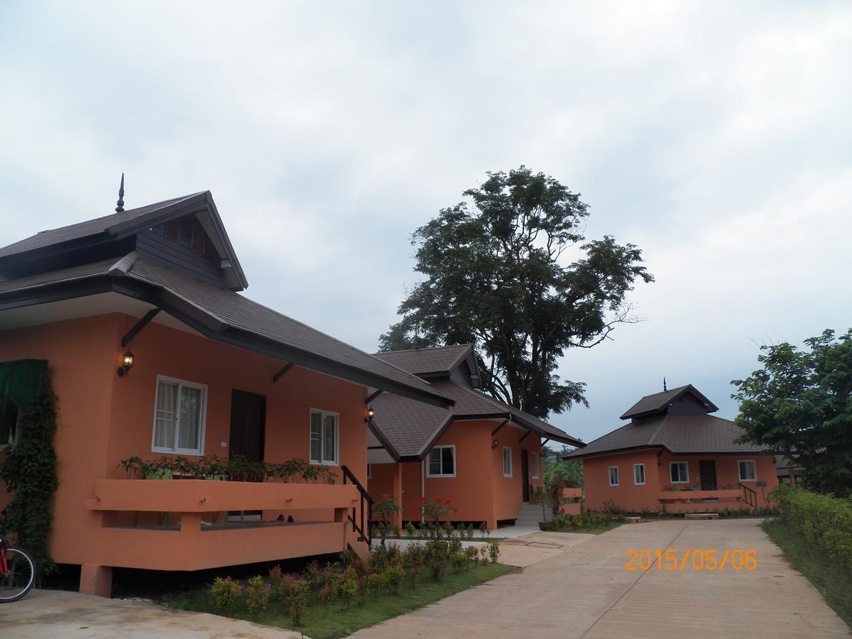 Sanctuary And 4* Phu Ruea