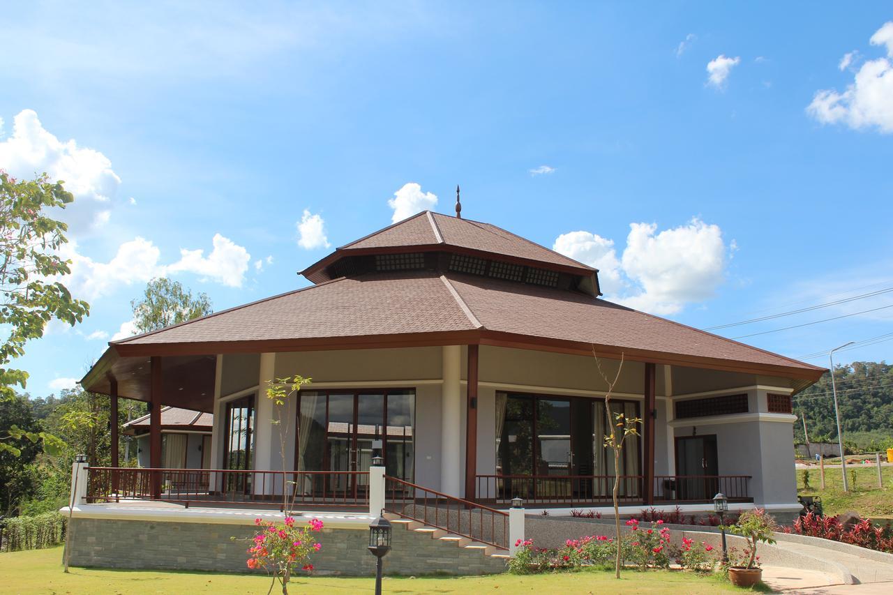 Hotel Sanctuary And Phu Ruea