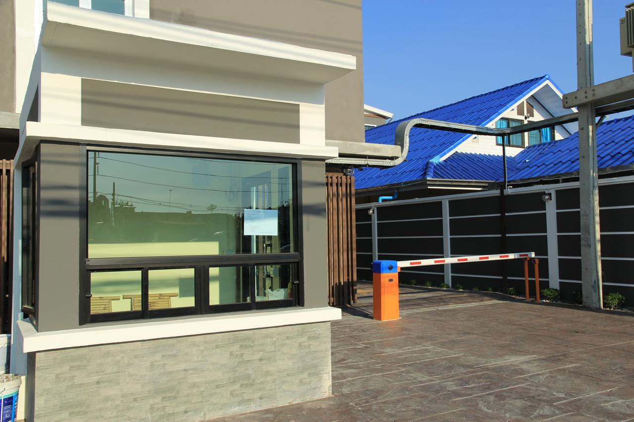 Modernbright Laemchabang Aparthotel 3*