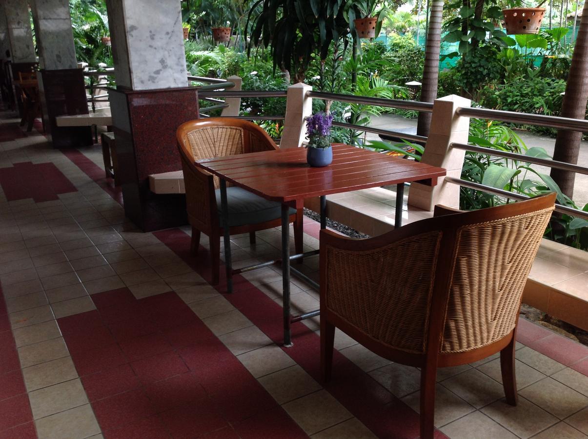 Coconut House Chaweng Hotel