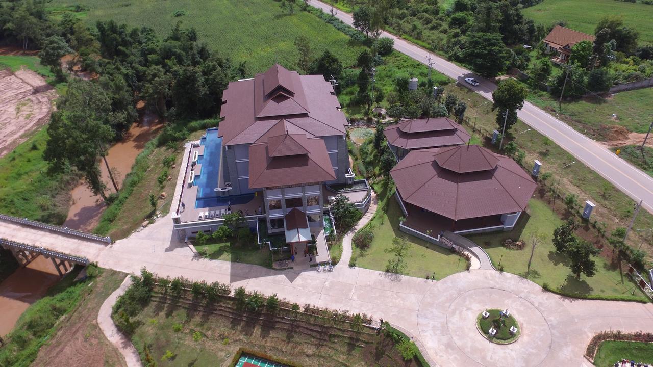 Sanctuary And 4*