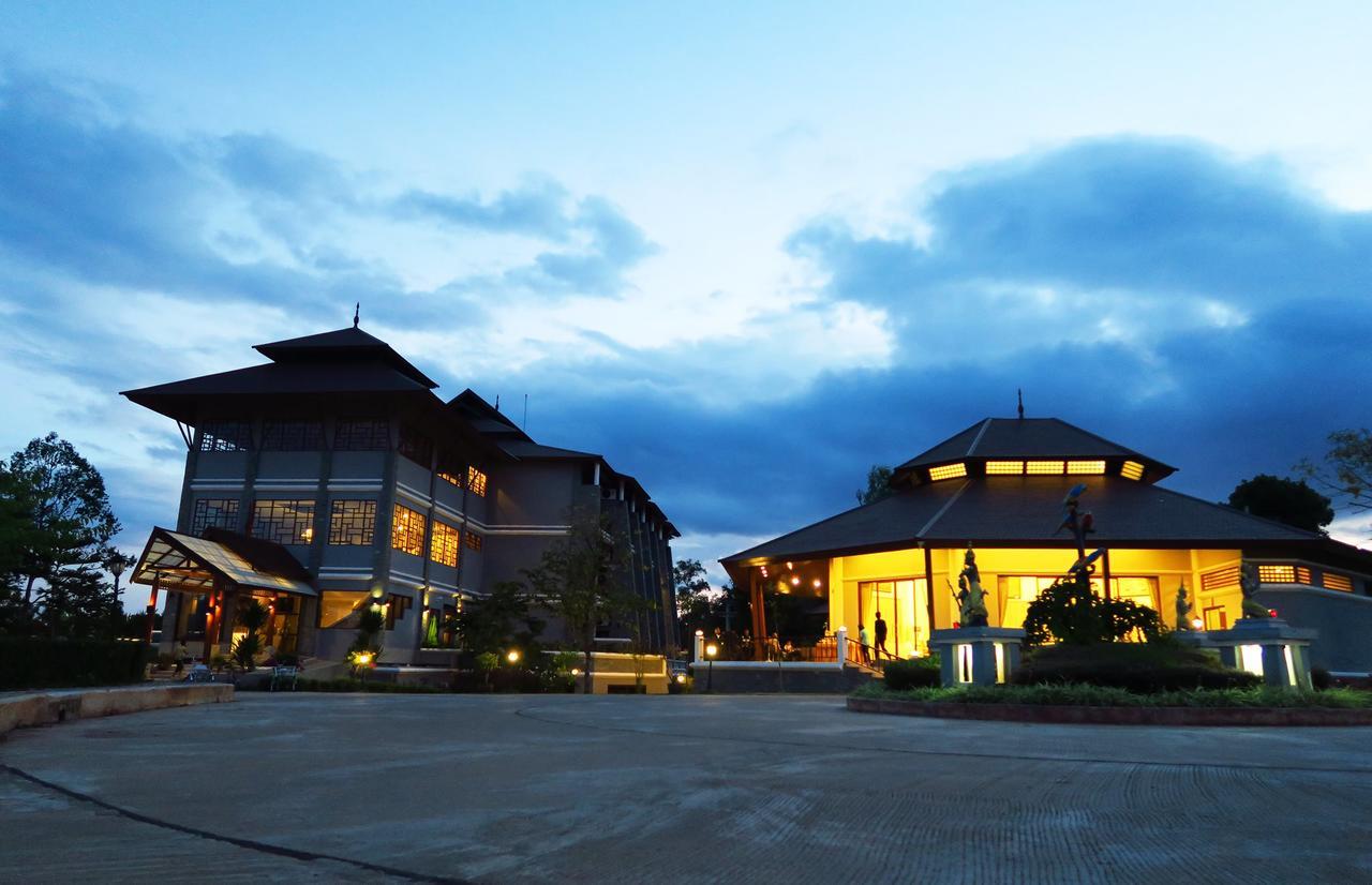 Hotel Sanctuary And 4*