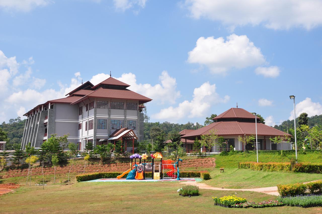 Hotel Sanctuary And