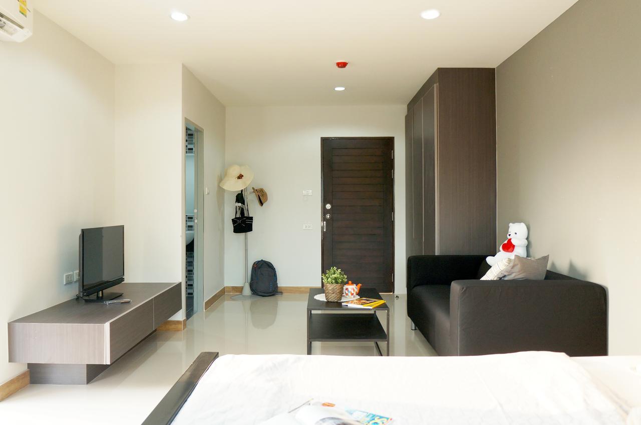 In Clover Hotel