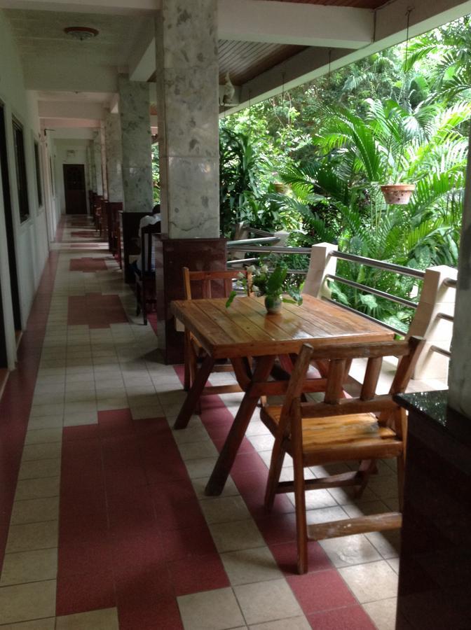 Hotel Coconut House Chaweng 2*
