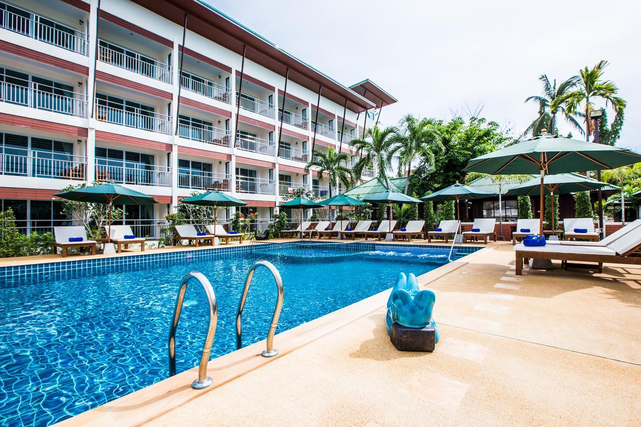 Coconut Hotel 3*