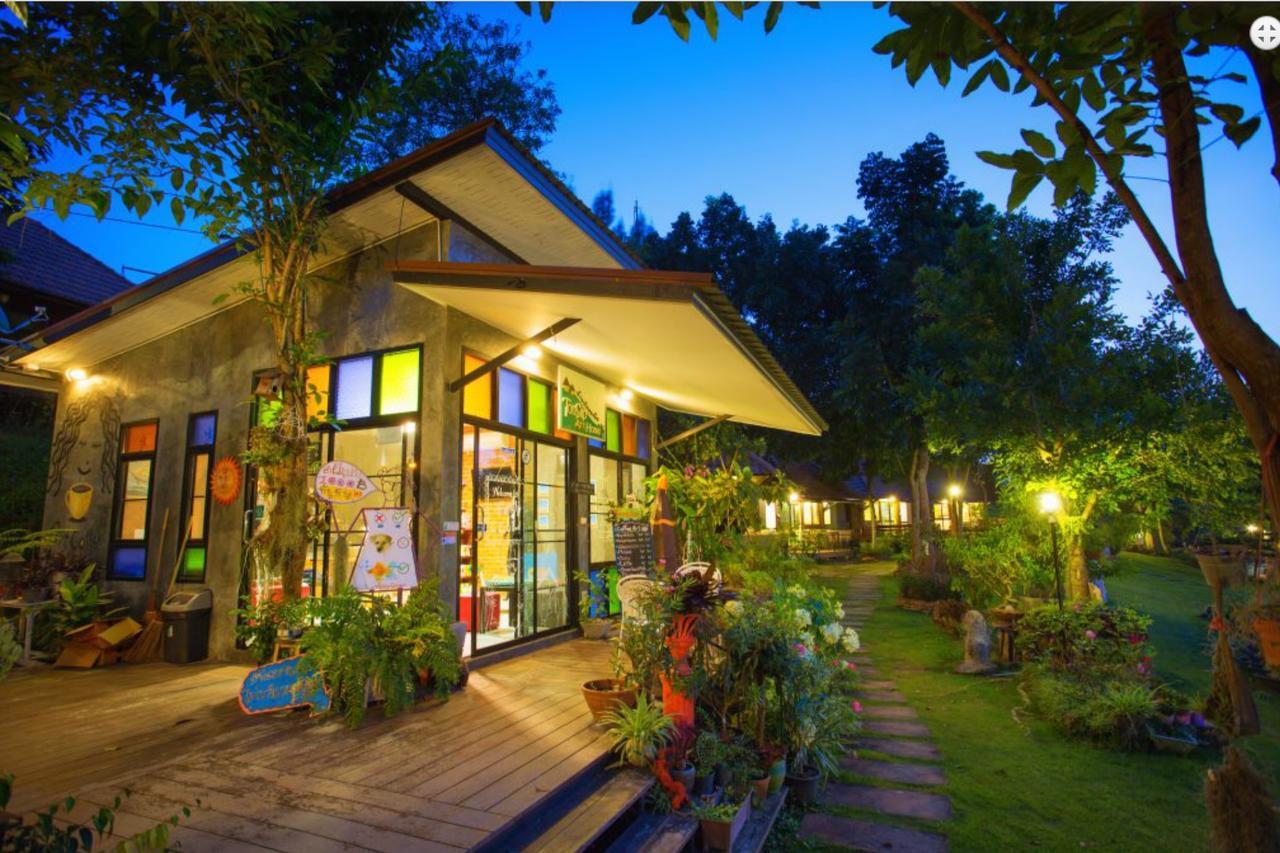 Tonsilp Art Resort Nong Nam Daeng