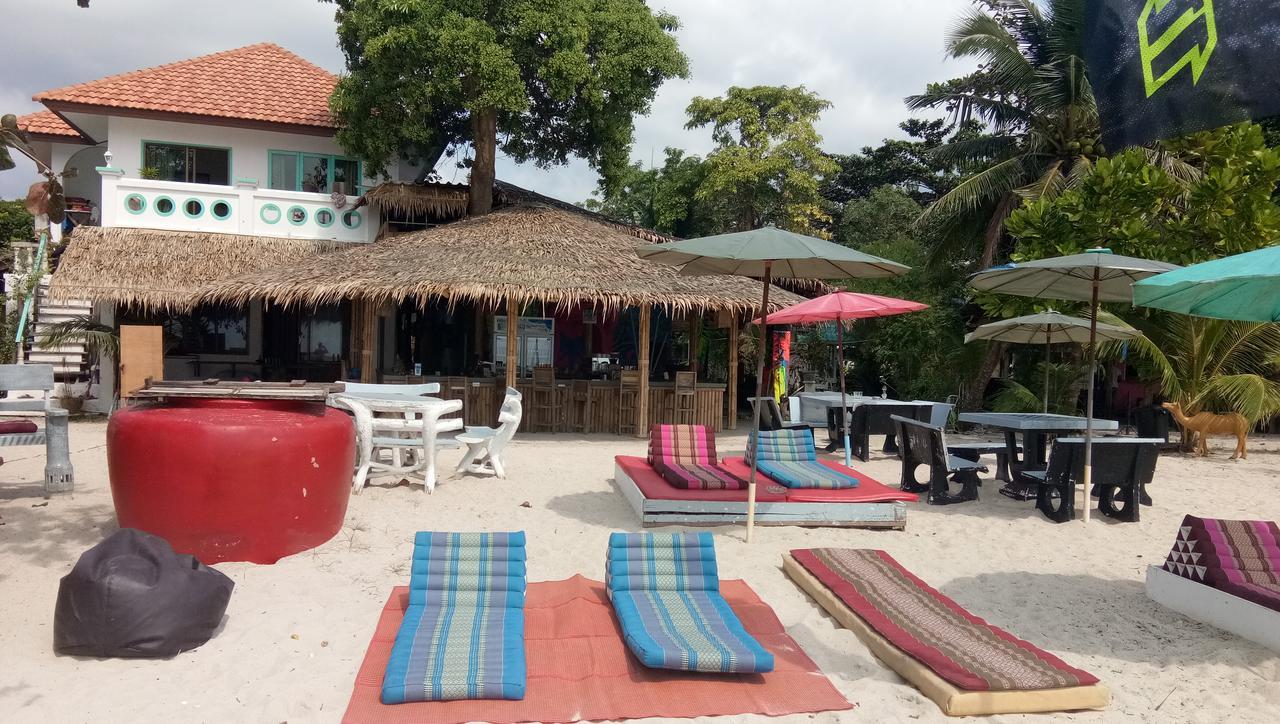 Dancing Elephant Club Hostel Baan Tai