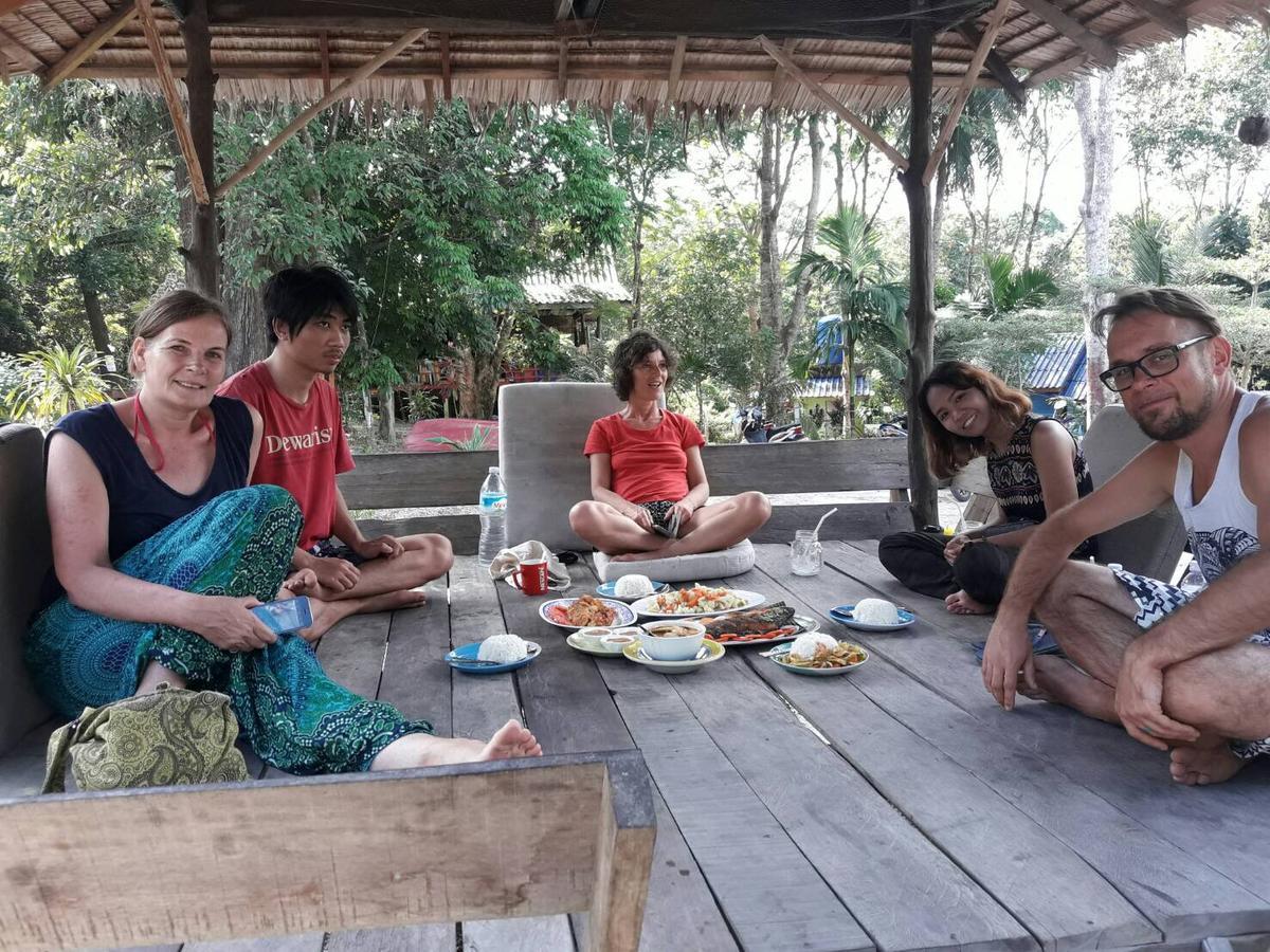 Rasta House,,koh Phayam Guest house 2*