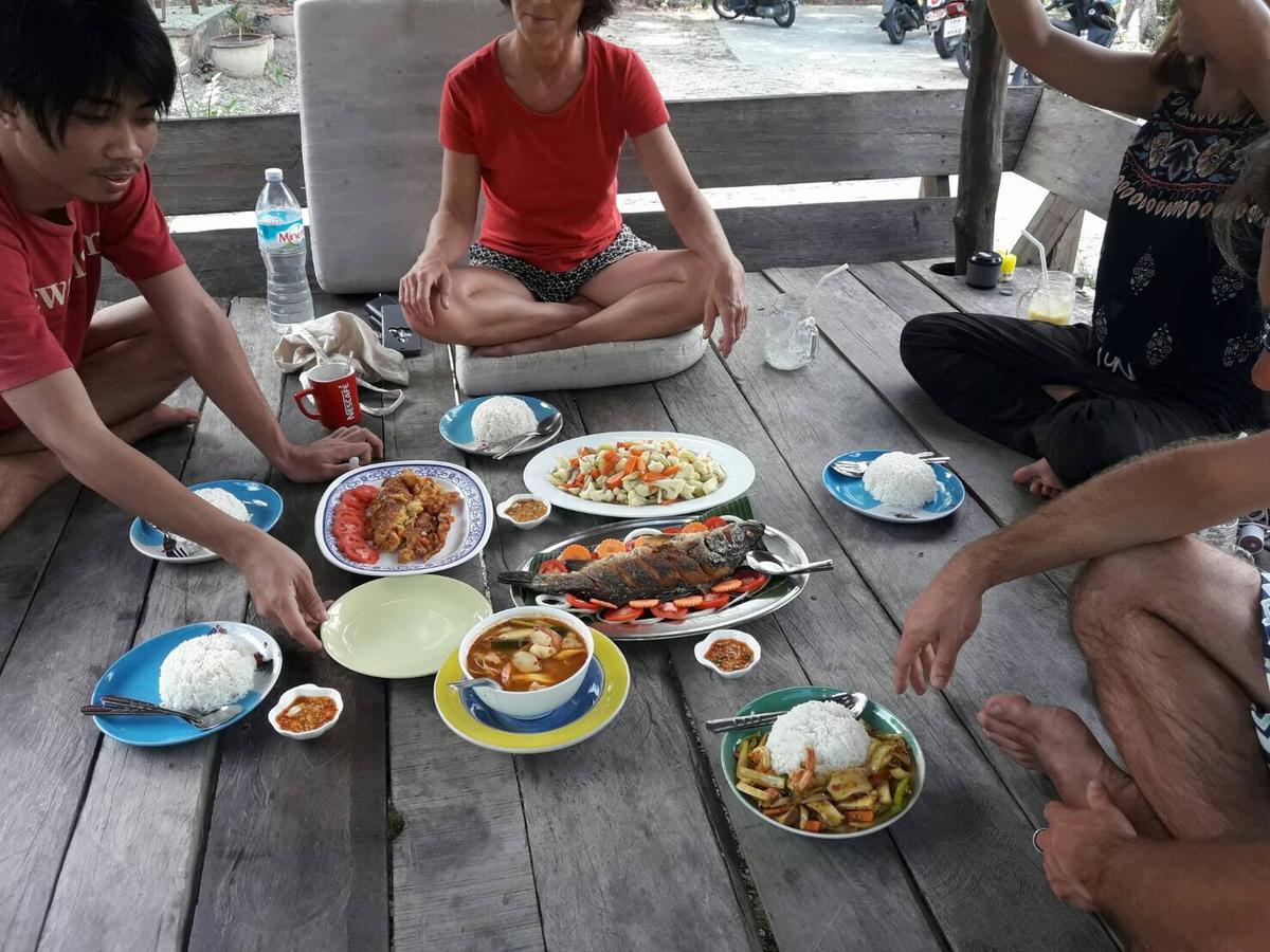 Guest house Rasta House,,koh Phayam 2*