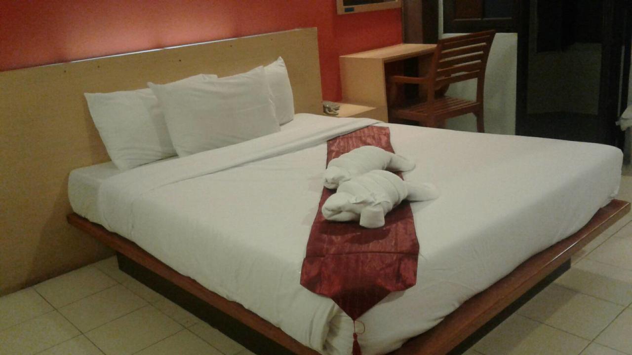 Bangkok Travel Hotel
