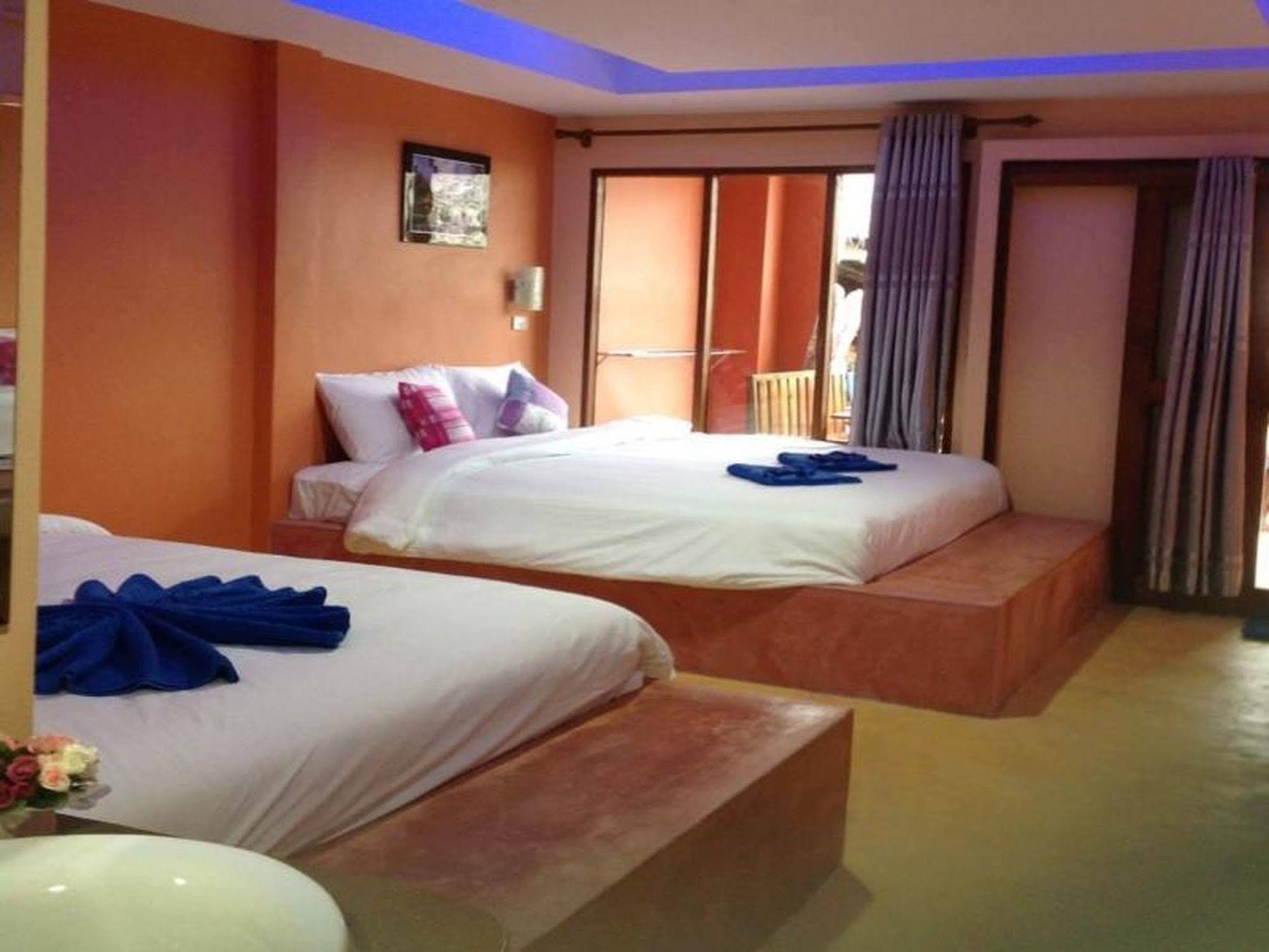 Hotel Palm 2*