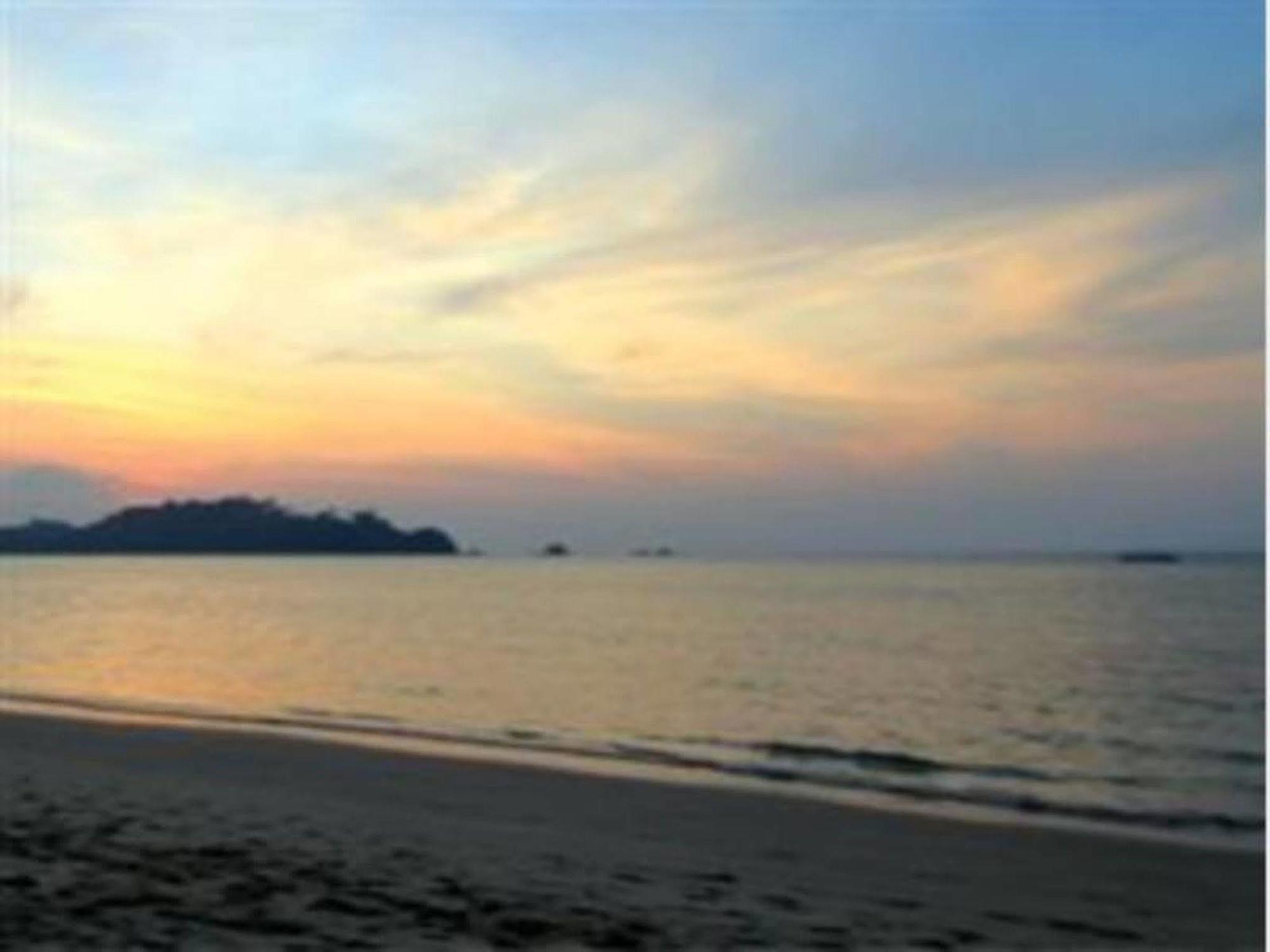 Resort Heaven Beach Resort & Art Koh Phayam