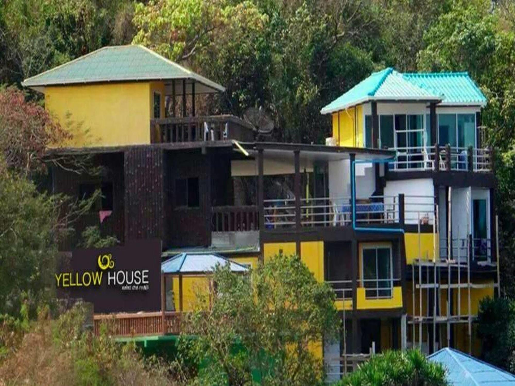 Yellow House Koh Sichang Resort