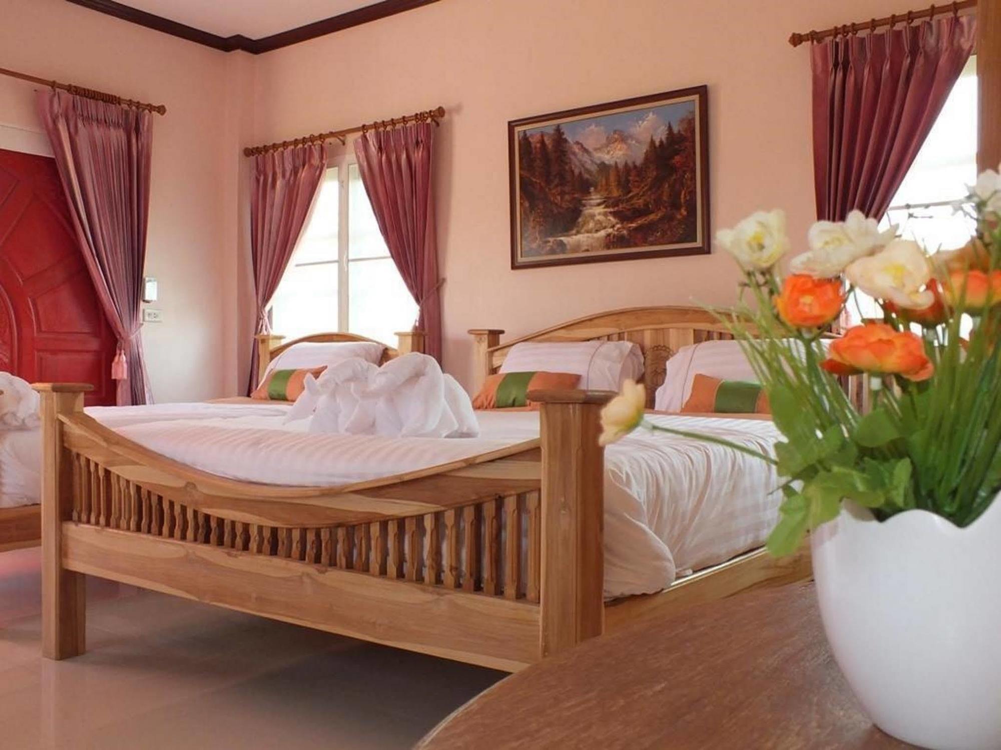 Foresta Hill Hotel 3*