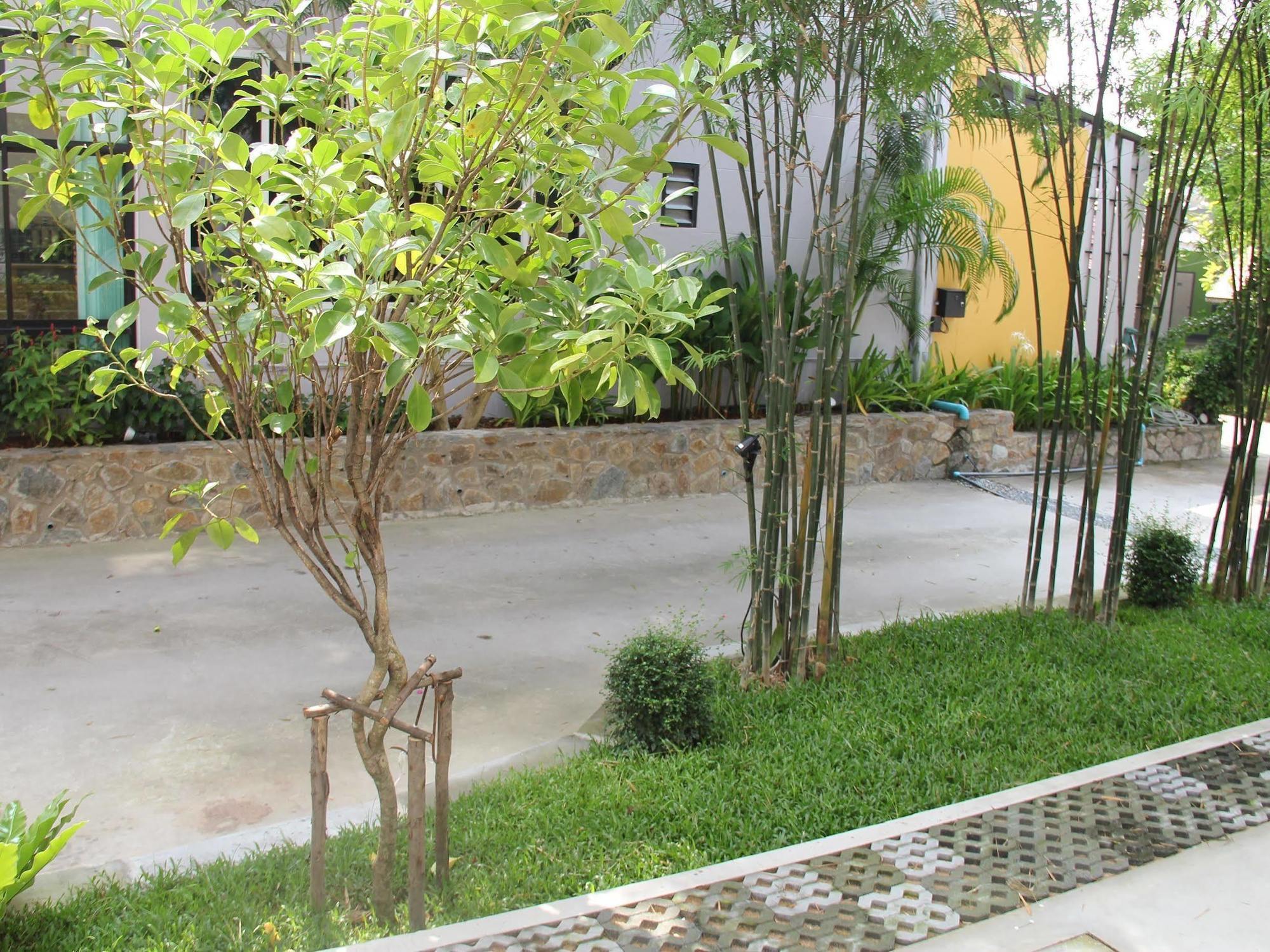 Paradise Resort 2*