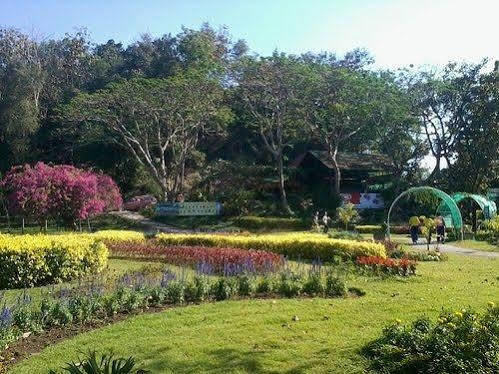 Roong Aroon Hot Springs Hotel 3*