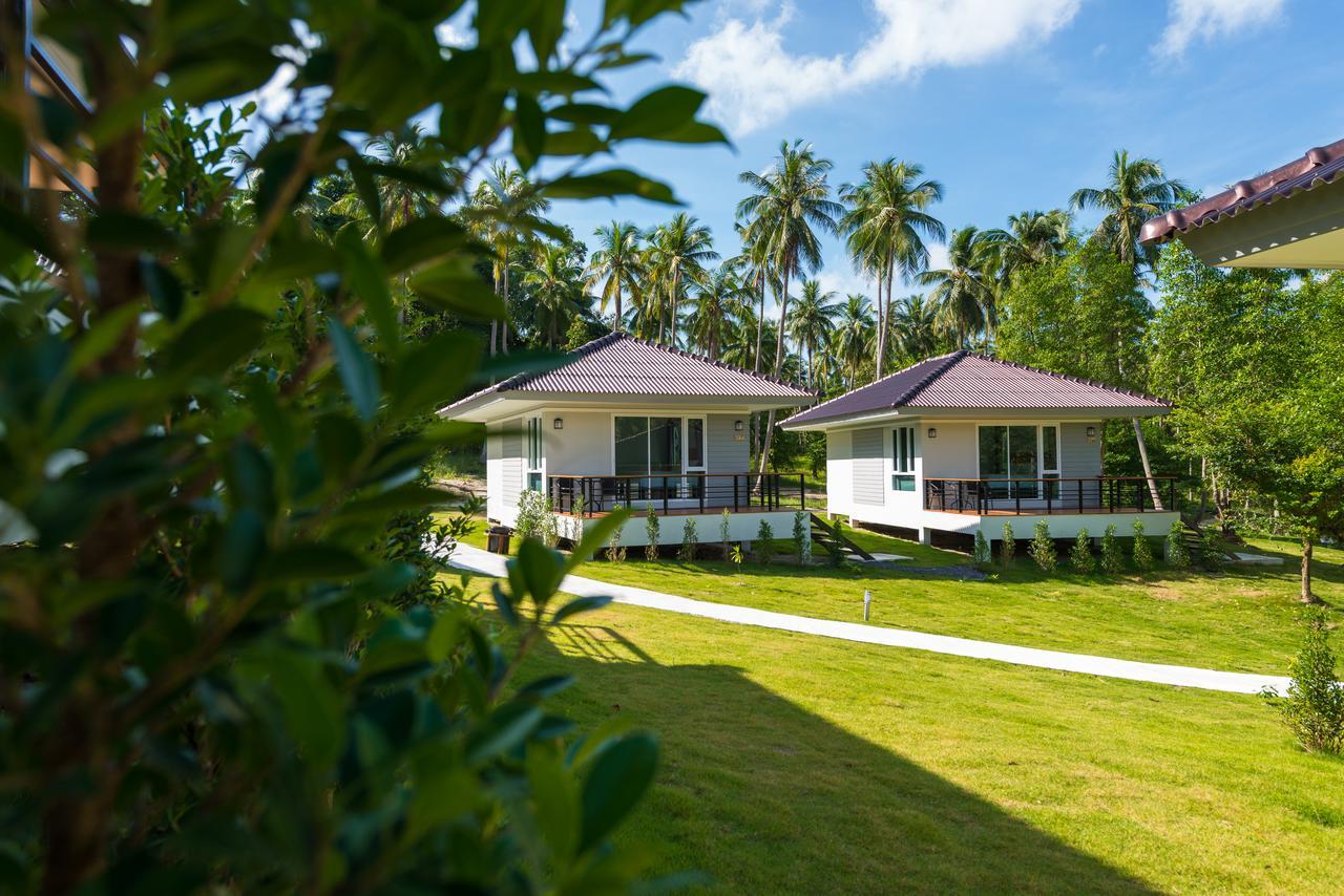 Phangan Akuna 3* Srithanu