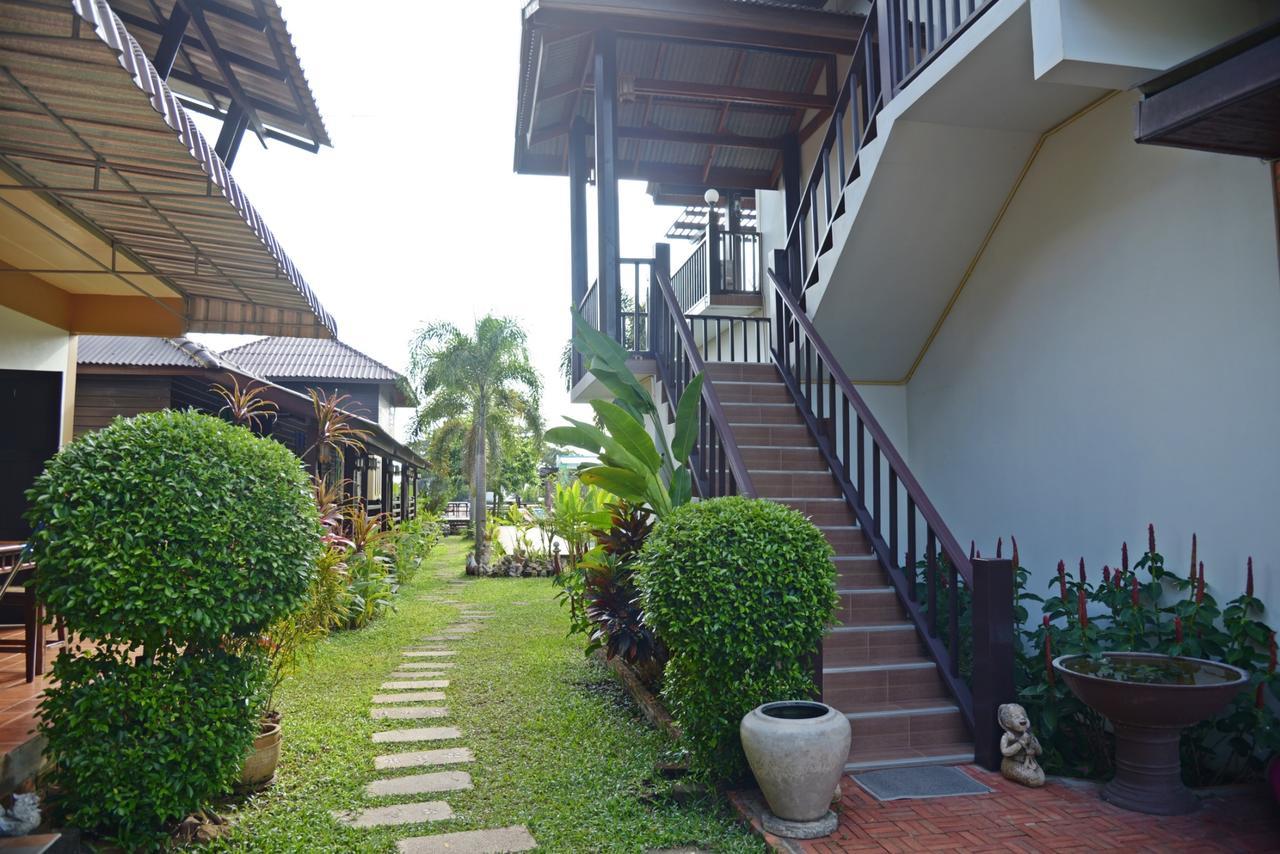 Resort At Chan Chao Lao Beach