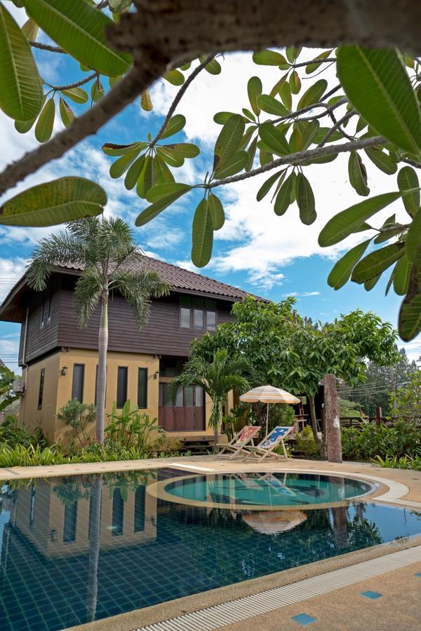At Chan Resort Chao Lao Beach