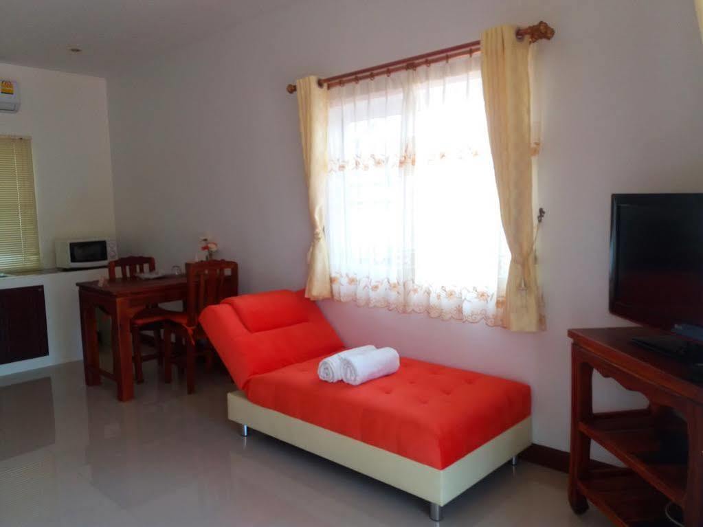 Ther เธอ Guest house Pran Buri