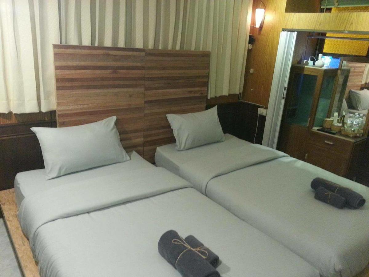The Roo Classic Hometel Hotel