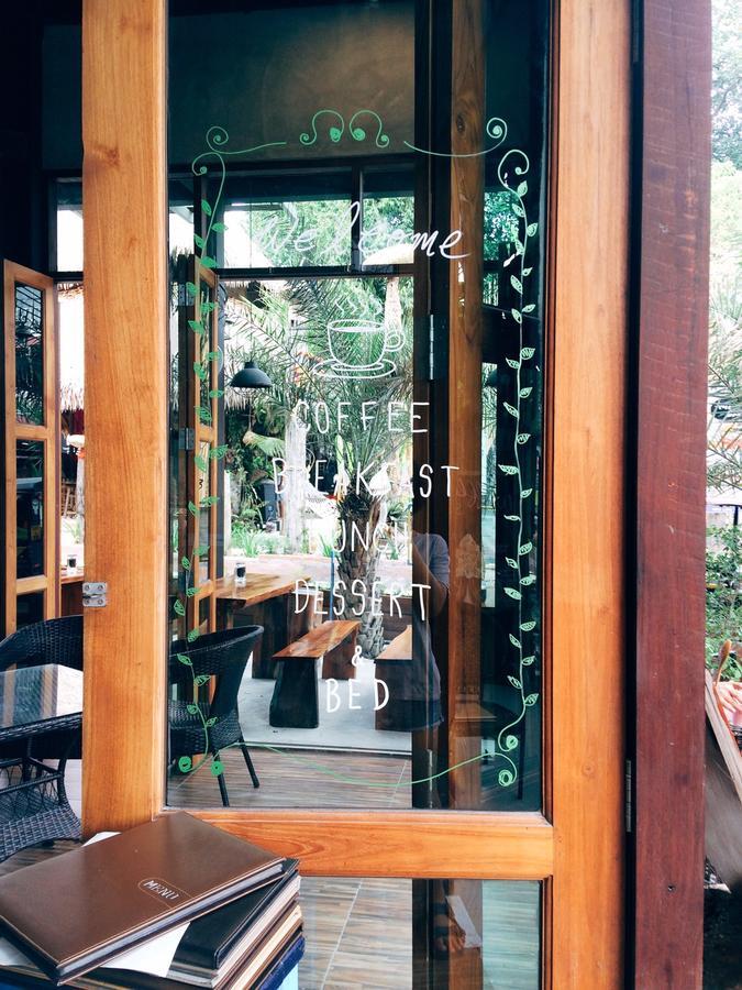 Bloom Cafe &