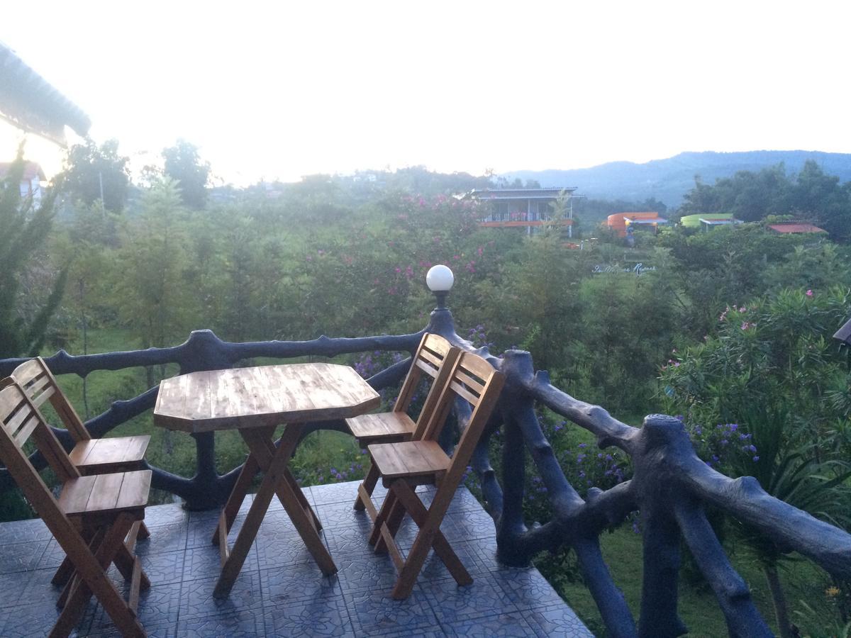 Indah Garden Hill Resort 2*