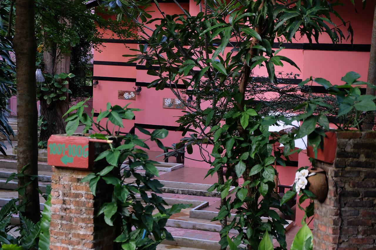 Shengwei Yinlu Lodge *