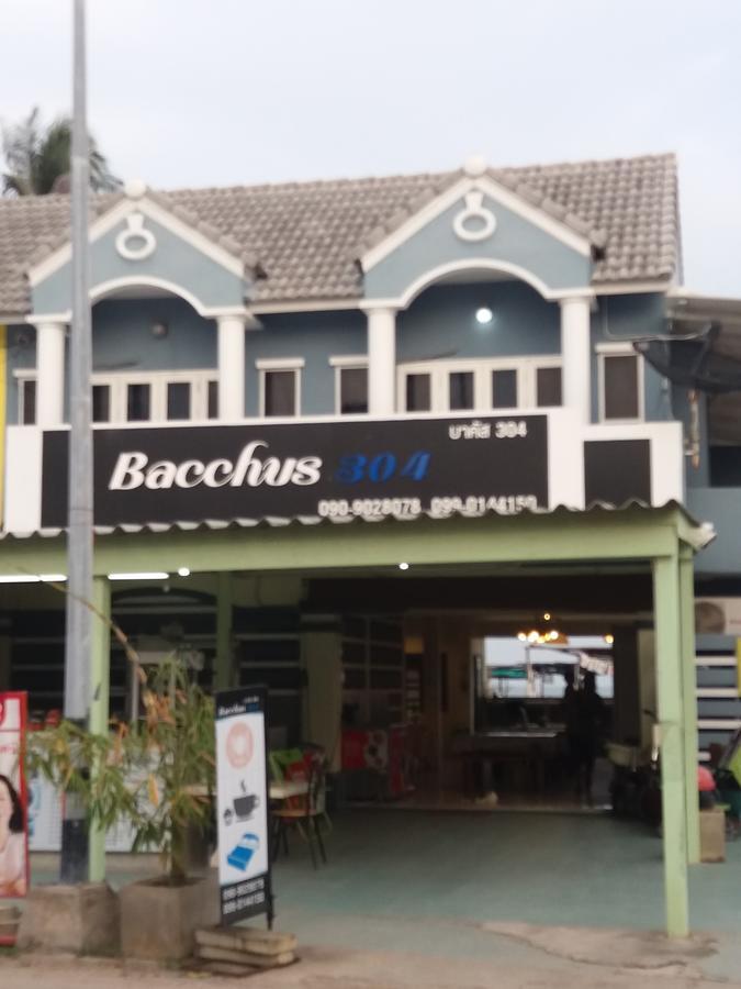 Bacchus 304