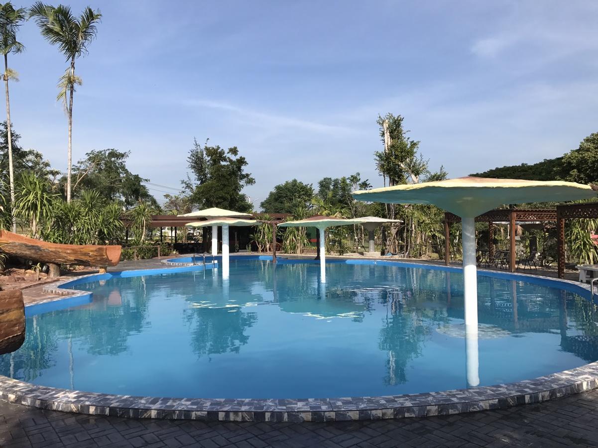 Alongkorn Farm And Kaeng Krachan