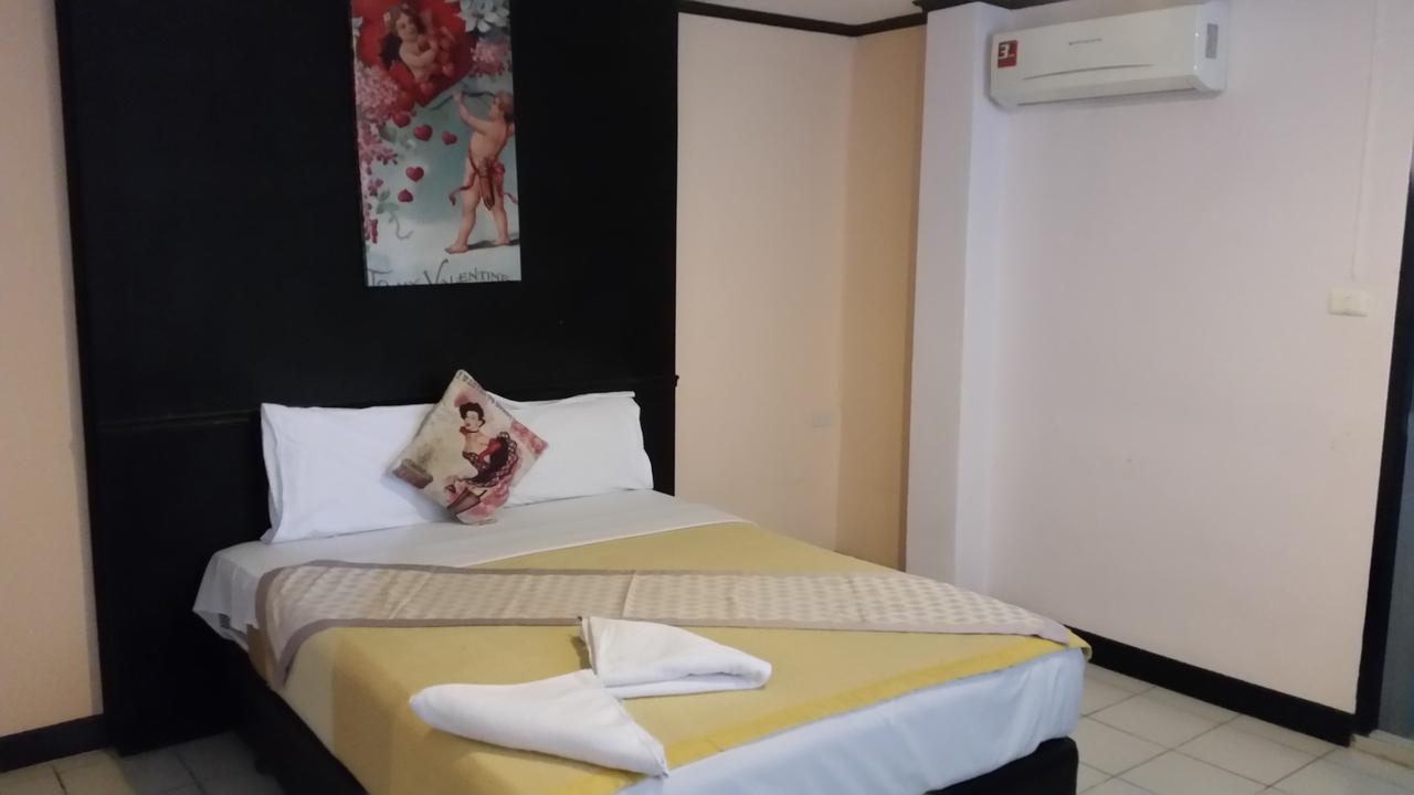 Hotel Barfly Pattaya