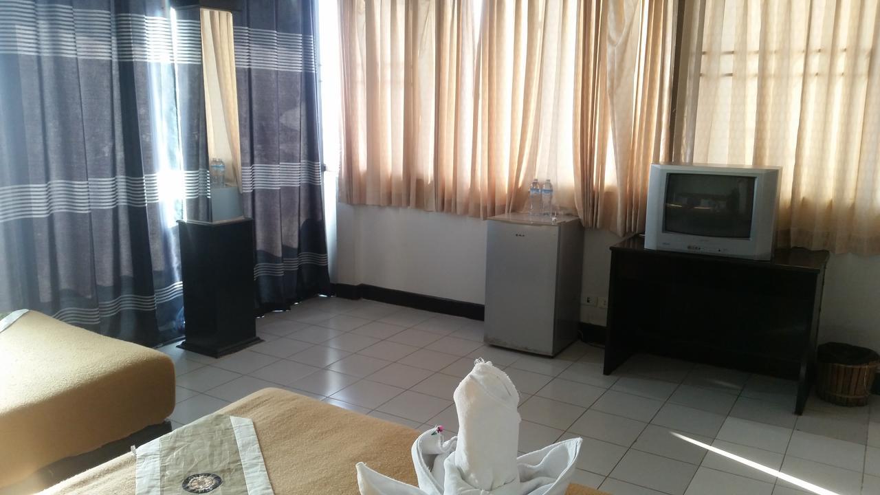 Hotel Barfly Pattaya Jomtien Beach
