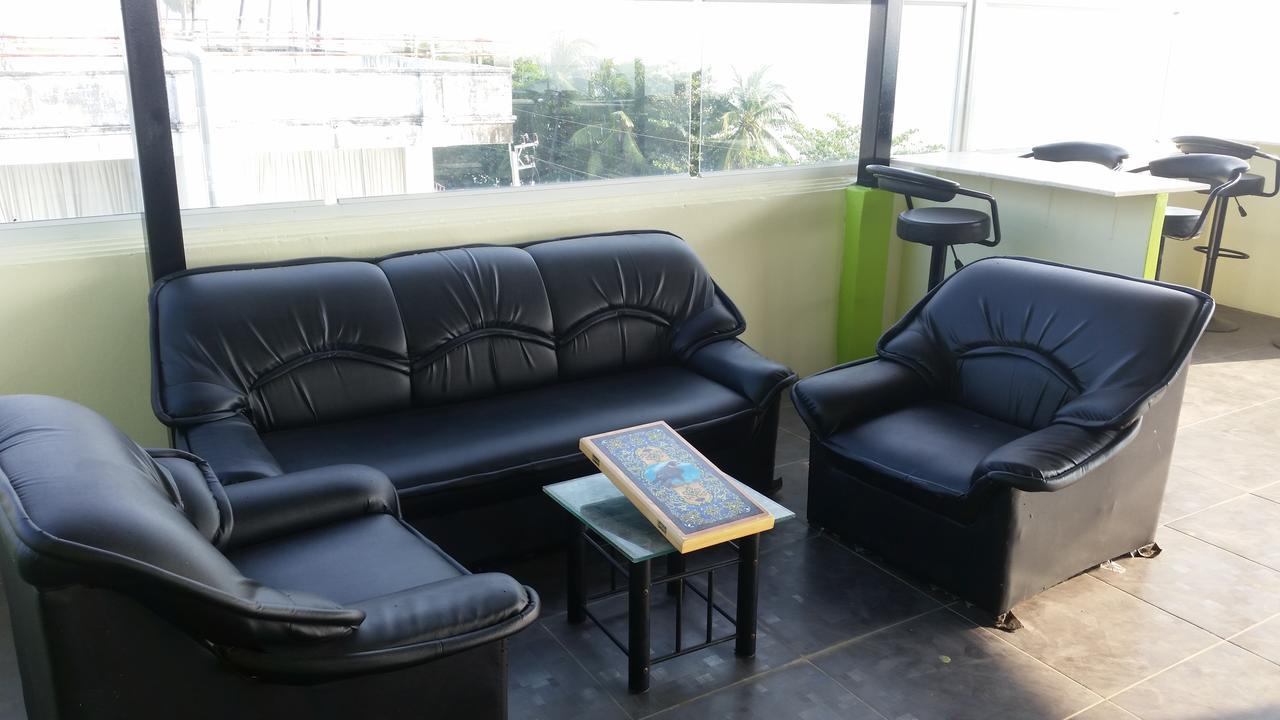Hotel Barfly Pattaya 2*