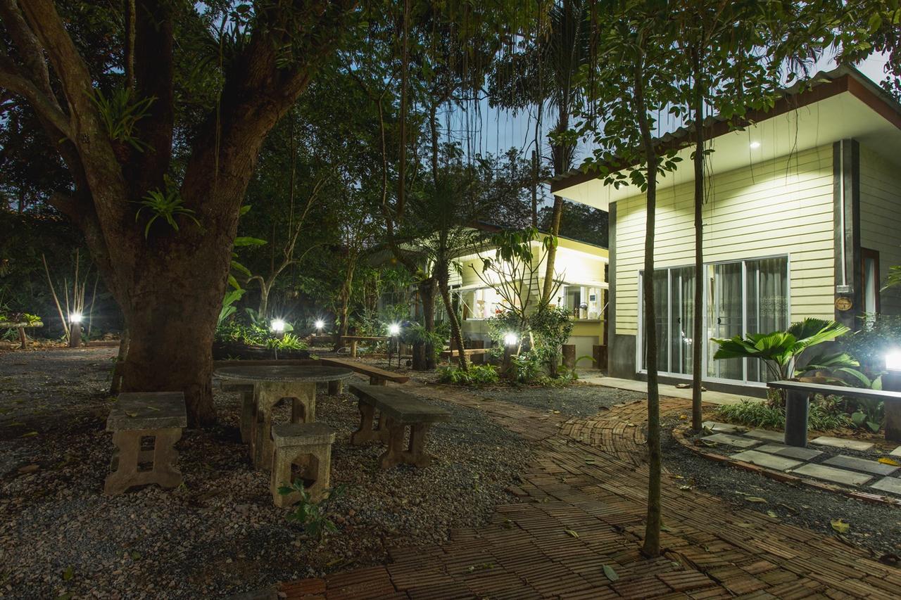 Resort P's บ้านพักในสวนสวย Trang