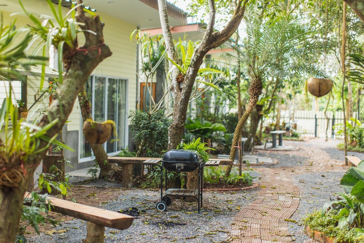 Resort P's บ้านพักในสวนสวย 2*